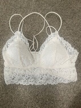PINK Victoria's Secret White Lace Bralette
